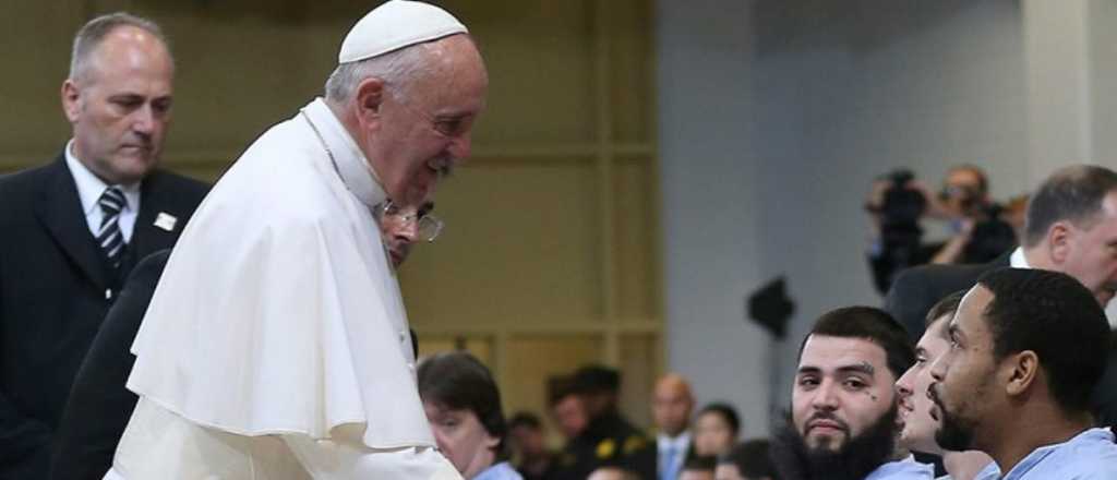 El papa Francisco pidió "liberar al mundo" del terrorismo