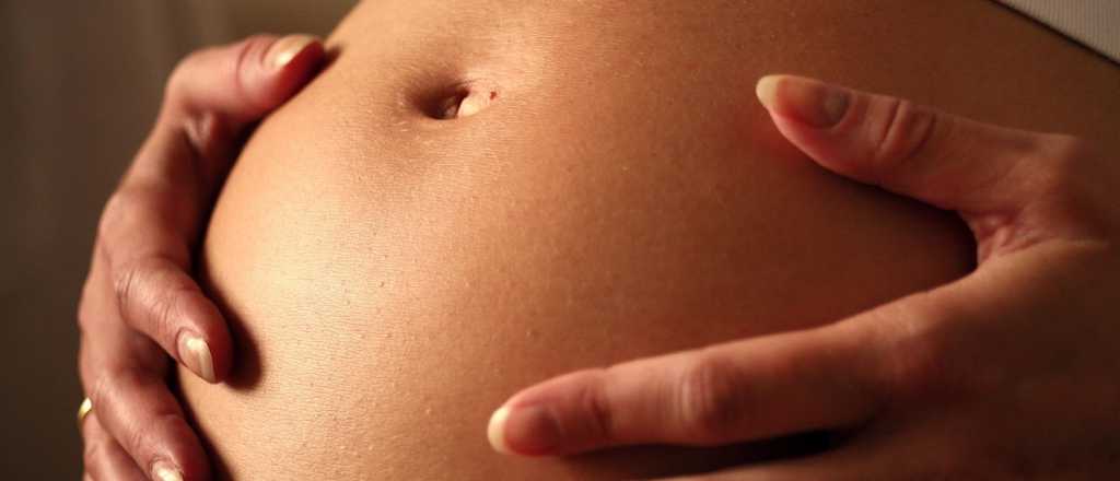 ¿Puede una mujer quedar embarazada a distancia?