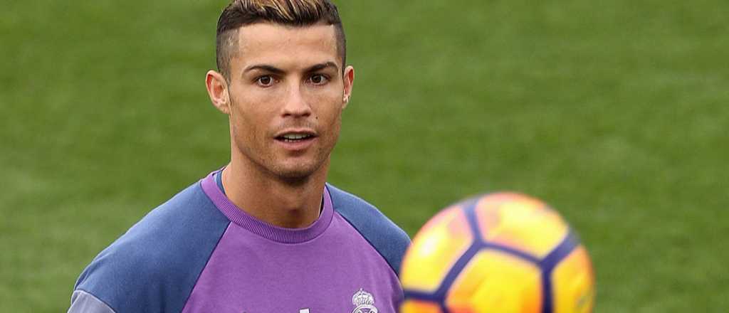 Ronaldo se tiñó el pelo para recibir el Balón de Oro