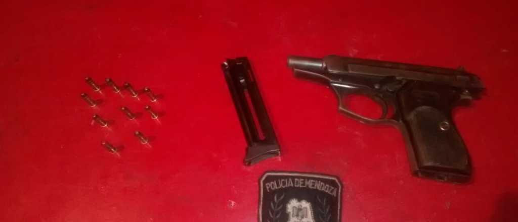 Tres detenidos por portar un arma de fuego en Godoy Cruz