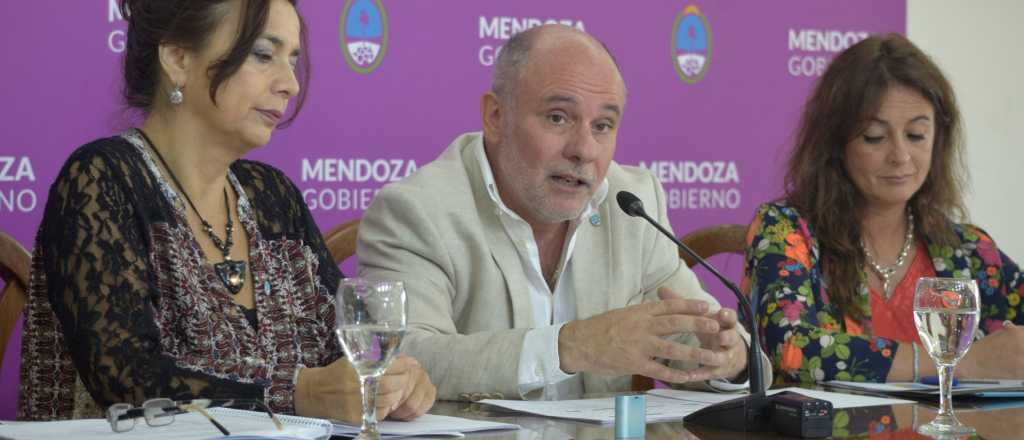 Correas asegura que Mendoza está sobre la media nacional en educación