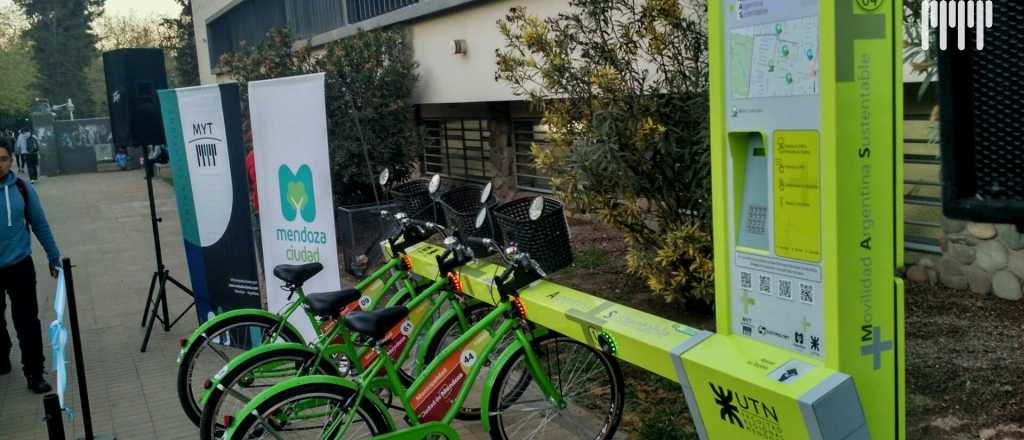 Una empresa mendocina creó una "estación inteligente" de bicicletas 