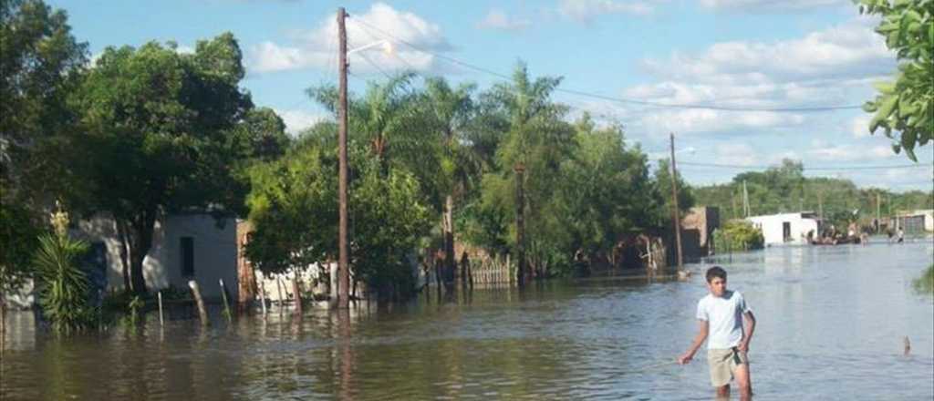En Corrientes hay mil evacuados por inundaciones