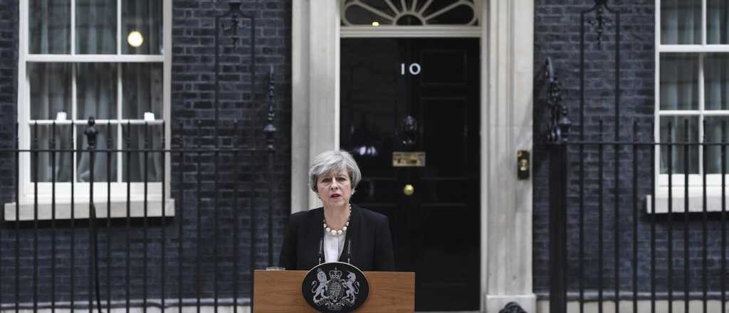 Theresa May dijo que el autor del atentado en Manchester fue identificado