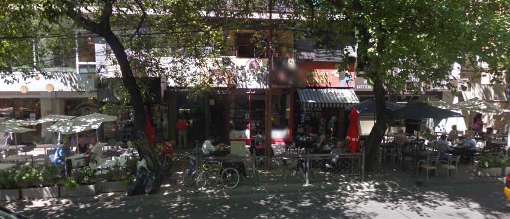 Asaltaron un conocido café de calle Colón casi Mitre