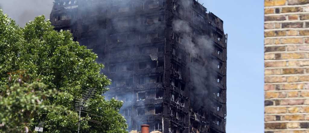 El fuego en la torre de Londres liberó cianuro de hidrógeno venenoso