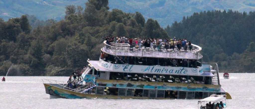 Seis muertos y 31 desaparecidos por un naufragio en Colombia