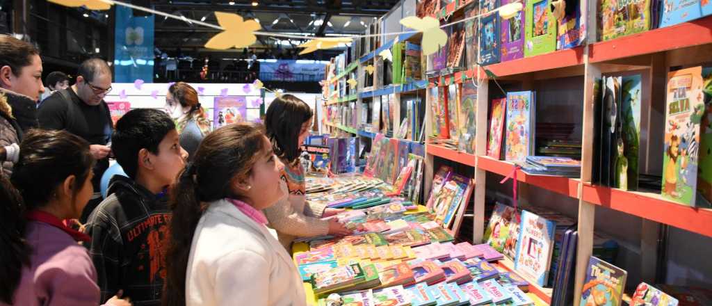 Arrancó la Feria del Libro infantil y juvenil