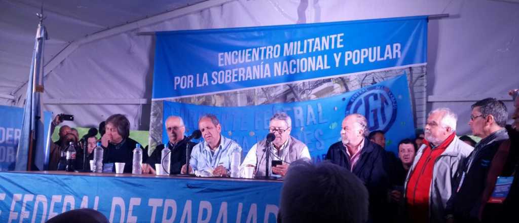 Gremios planean movilizarse contra las reformas de Macri