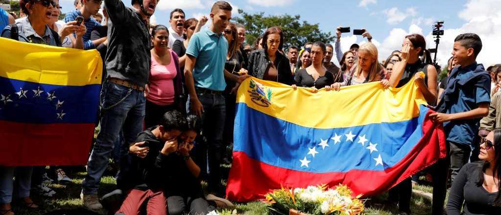 Oposición venezolana se concentró para honrar a Oscar Pérez