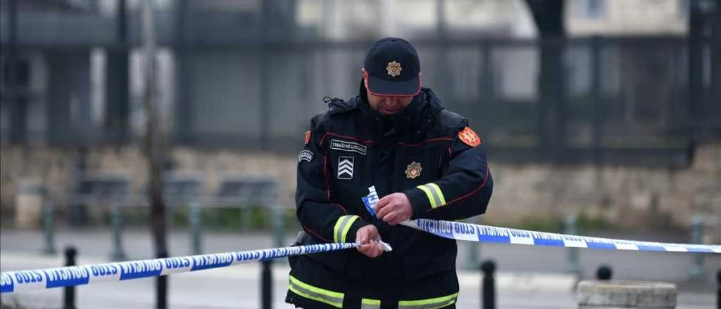 Lanzó una granada a la embajada de EEUU en Montenegro y se suicidó