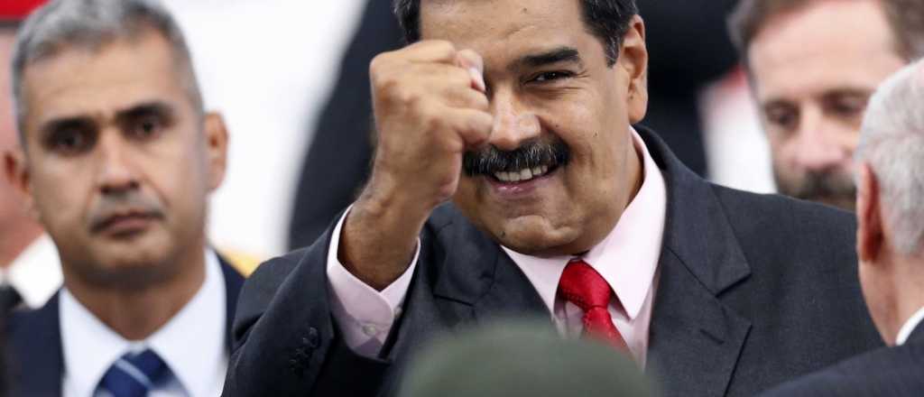 Maduro fue proclamado presidente, llamó al diálogo y amagó con amnistía