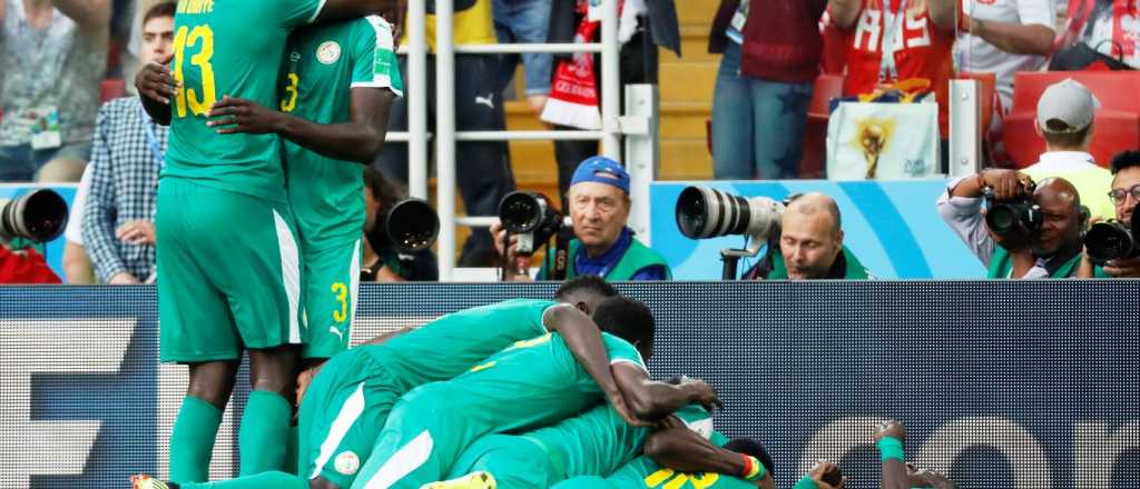 Senegal rugió fuerte, metió sorpresa y le ganó a Polonia