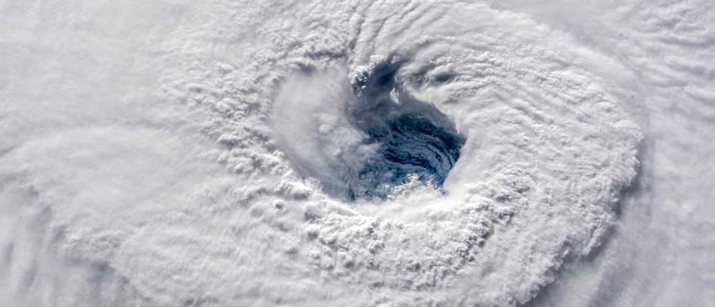 El huracán Florence bajó de categoría pero expandió su tamaño