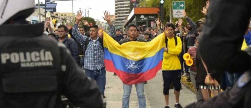 Se agudizan las protestas en Ecuador y el gobierno decretó toque de queda