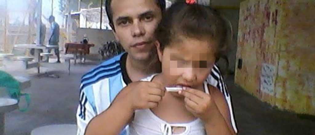 Escándalo en cárcel mendocina: nena de 5 años le arma cigarrillos de marihuana