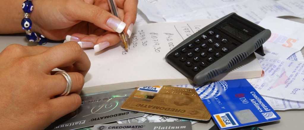 Por la crisis, caen las ventas en cuotas con tarjetas de crédito