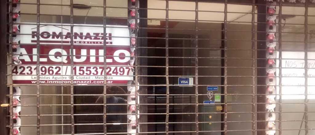 Más de 12 comercios cierran por mes en el Gran Mendoza