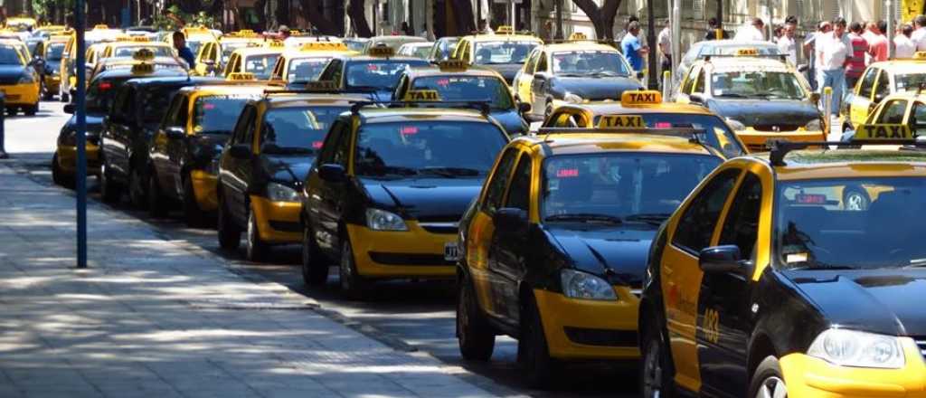 Taxistas mendocinos contra Uber