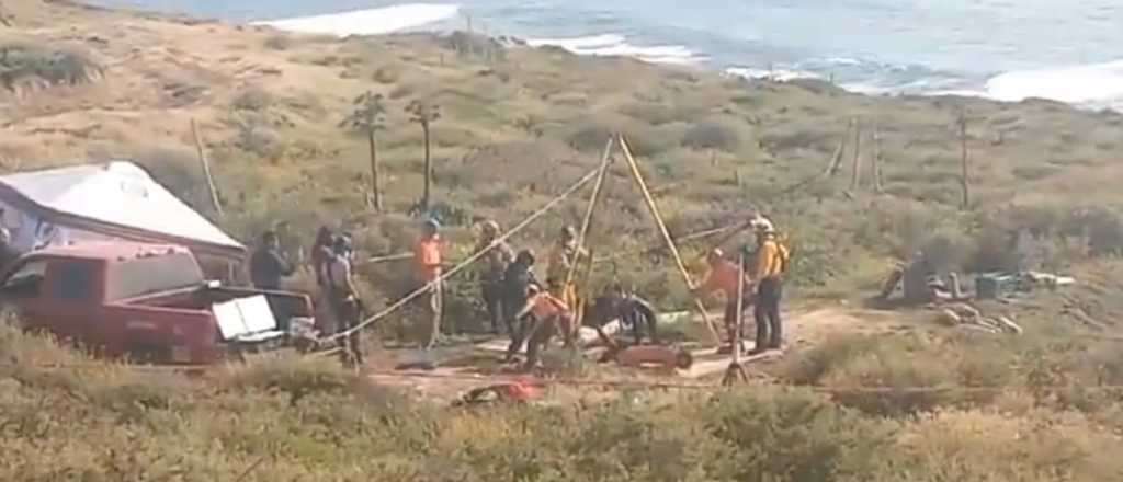 Encuentran en una alcantarilla los cuerpos de tres surfistas asesinados 