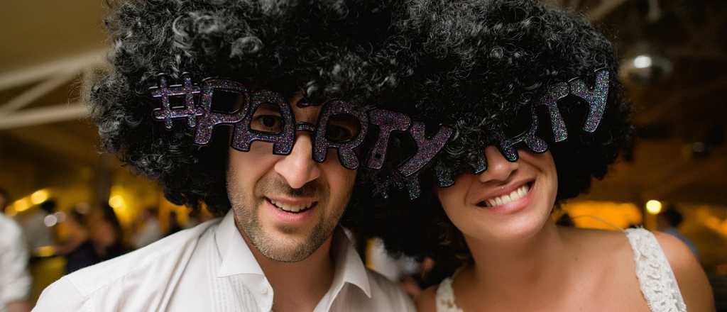 En una cena romántica, le propuso casamiento en la Torre Eiffel