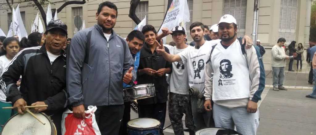 Denuncian a la Tupac Amaru de Mendoza por entrega de viviendas