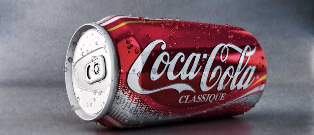 Asqueroso hallazgo: consumidor revela particular contenido en lata de Coca-Cola
