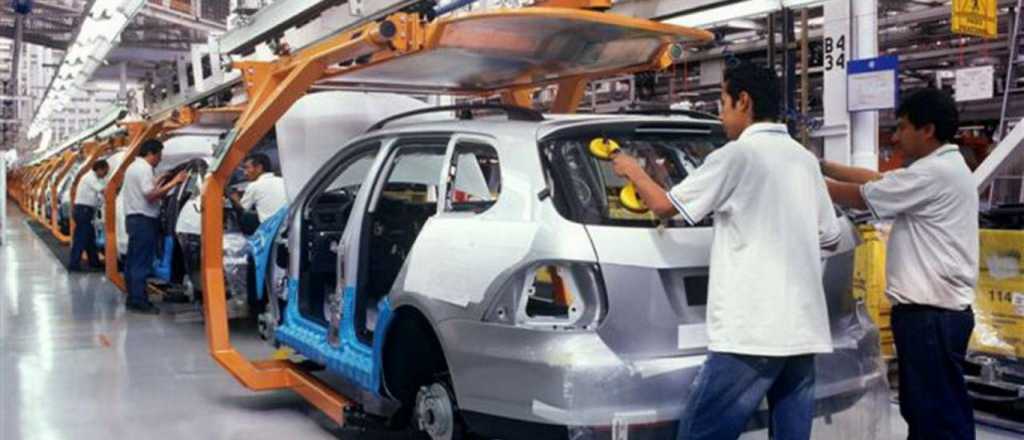 Fuerte caída de la producción de autos en el primer semestre