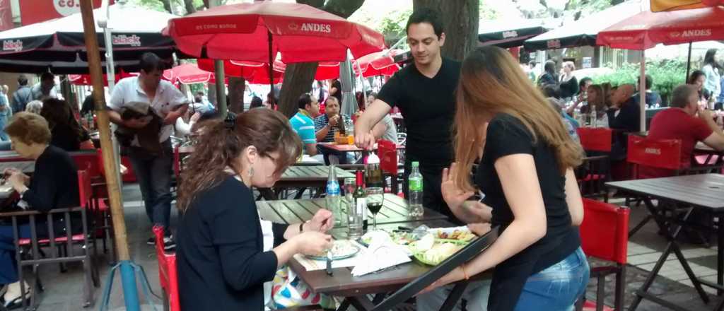 La FEM afirma que el proyecto sobre propinas ya est&aacute; legislado