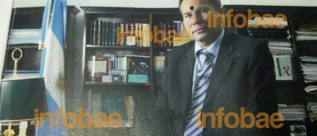 Esta es la foto de Nisman con una marca sospechosa en su cabeza
