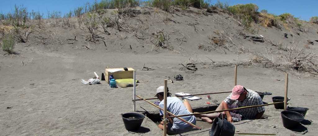 Encuentran antiguos restos indígenas en Mendoza gracias a bajante del Nihuil