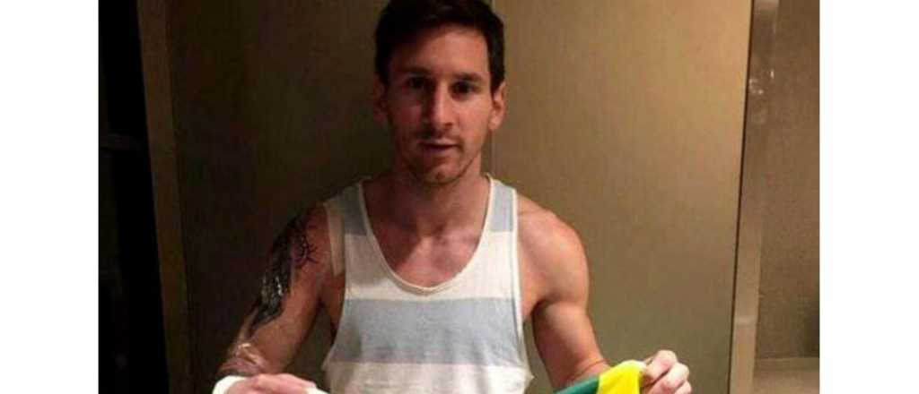 Messi se hizo un nuevo tatuaje y lo mostró sin querer
