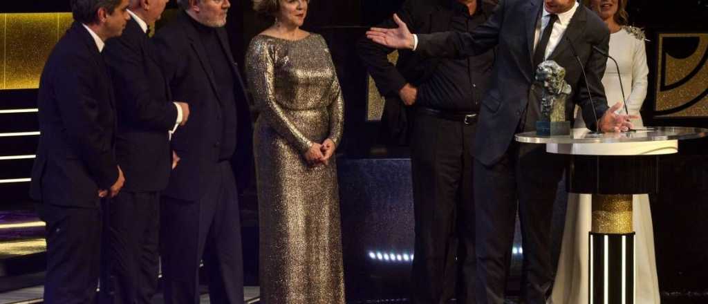 Video: Actores españoles cantan "Resistiré" contra el gobierno en la entrega de los Goya