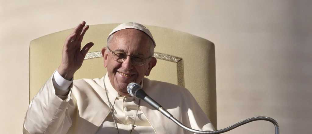 Para Francisco, saludar antes del cumplea&ntilde;os "da mala suerte"