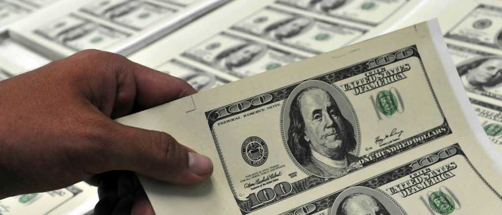 Funcionarios de Estados Unidos vienen a capacitar para detectar dólares falsos