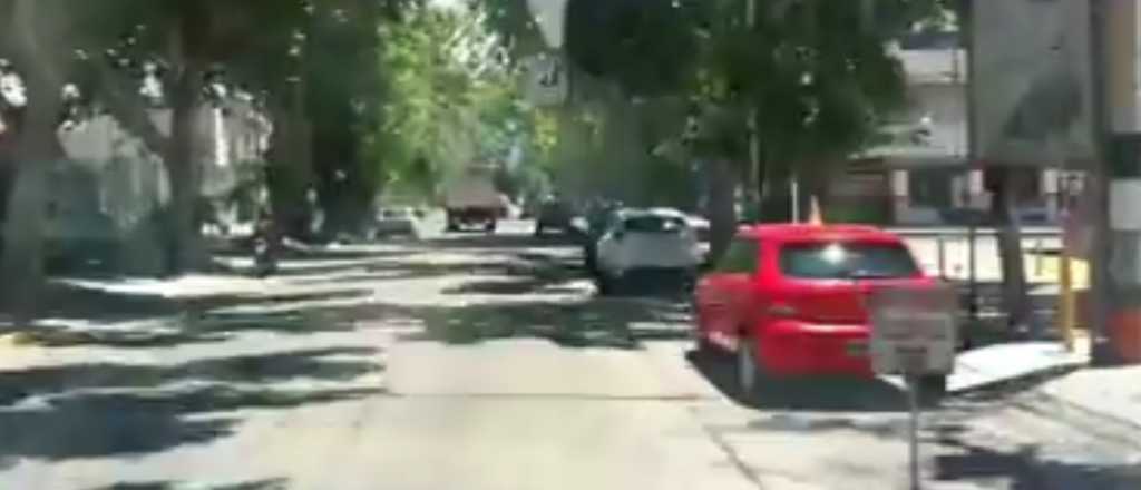 Video: así acude a una emergencia una ambulancia en Mendoza