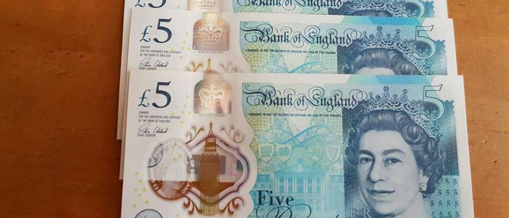 Los veganos de Inglaterra están furiosos con el nuevo billete de 5 libras