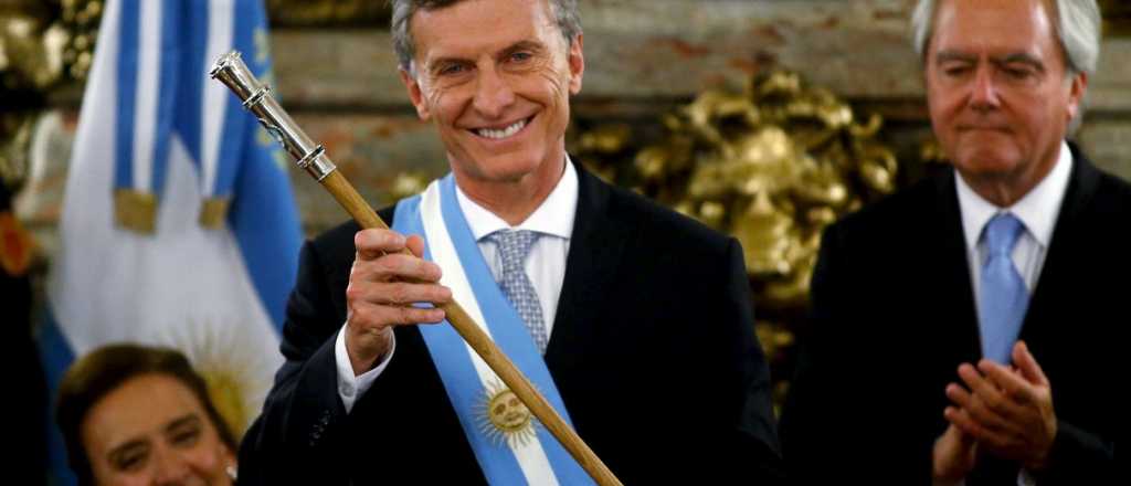 Para Clar&iacute;n, dos mendocinas califican para vice de Macri