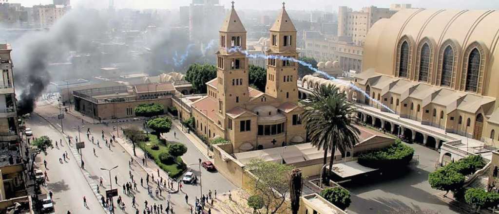 Atentado en una iglesia de Egipto dejó más de 20 muertos