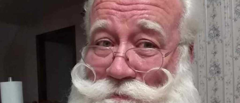La triste historia del niño que murió en brazos de Papa Noel