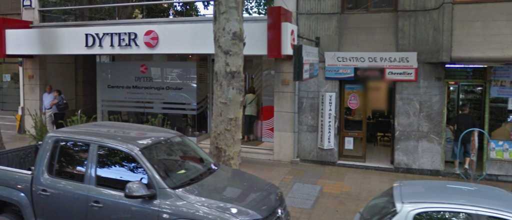 Protesta por falta de pago de conocida oftalmológica de Mendoza