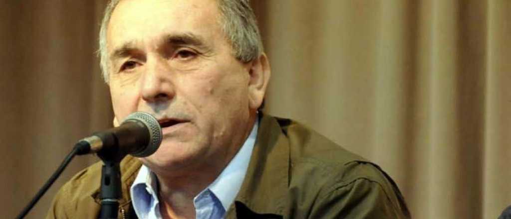 “Hace 40 años que los jubilados pagan los platos rotos”, aseguró Schmid