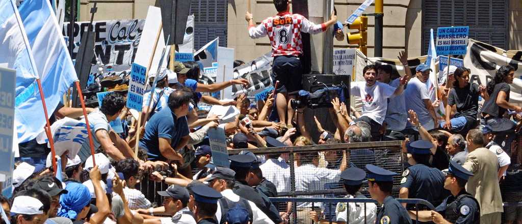 2001 vs. 2021: 20 datos a 20 años del colapso de Argentina