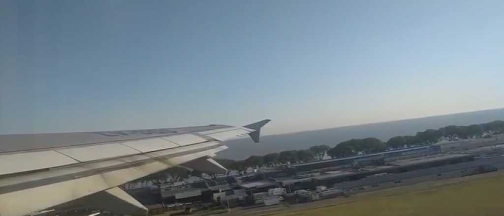 Video: así despega un avión de Aeroparque que viene a Mendoza