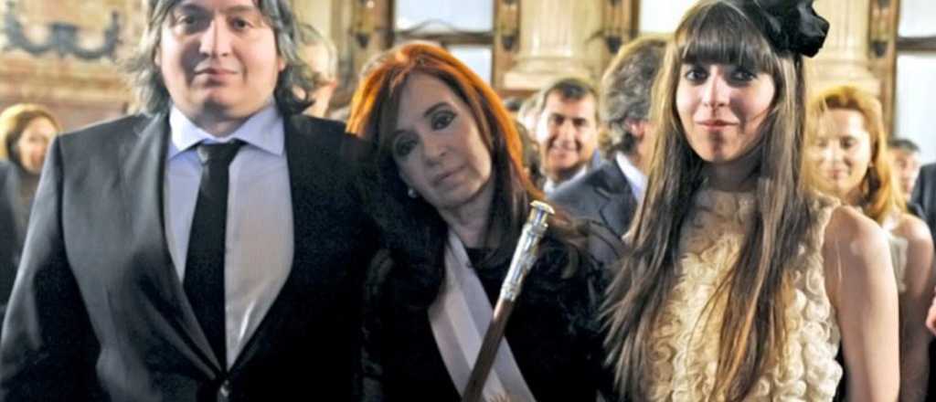 La UIF pidió que CFK y a sus hijos vayan a juicio por la causa Hotesur