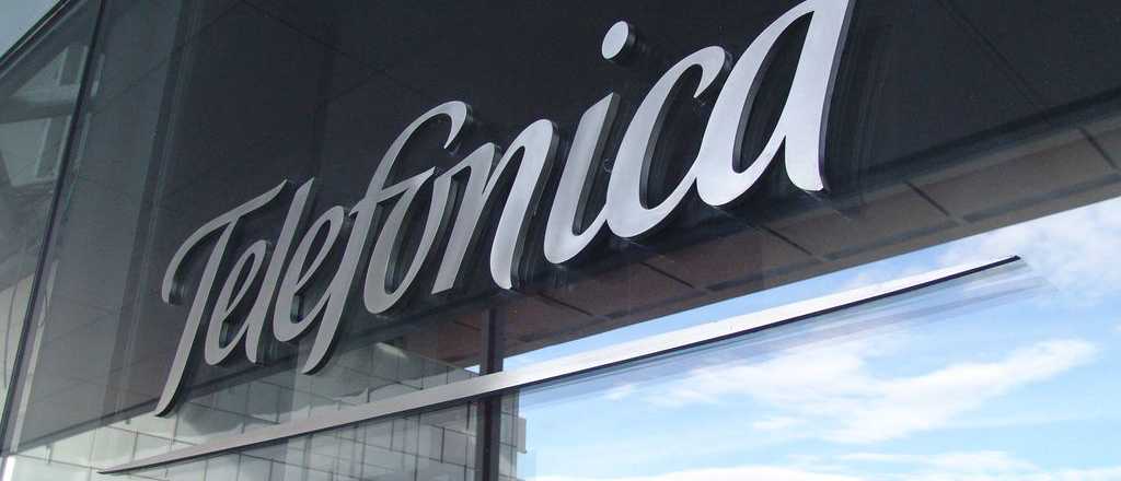 Clarín compró Telefónica, pero el Gobierno evaluará si no genera "monopolio"