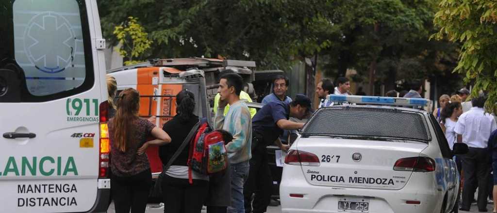 Un taxista chocó a dos ciclistas en Las Heras: uno quedó en terapia intensiva