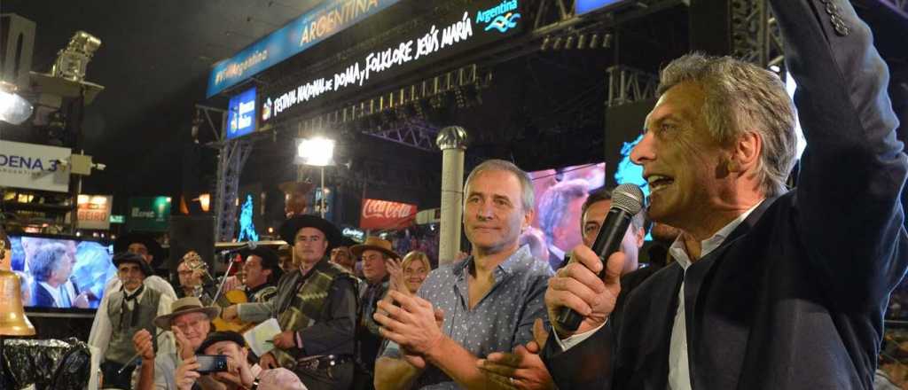 Video: Macri estuvo en el festival de Jesús María y se animó a una payada
