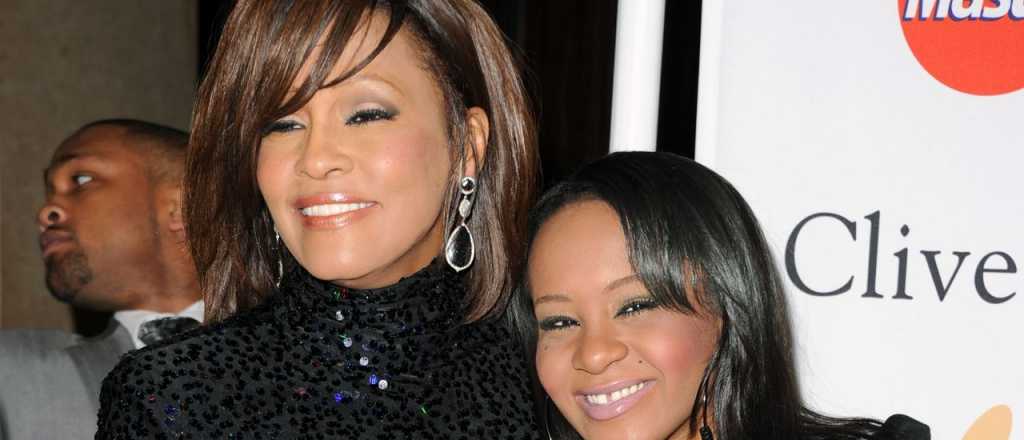Desconectarán a la hija de Whitney Houston el día de la muerte de su madre