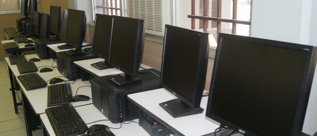 Pagaron más de $10.000 para alquilar computadoras que costaban $3.500